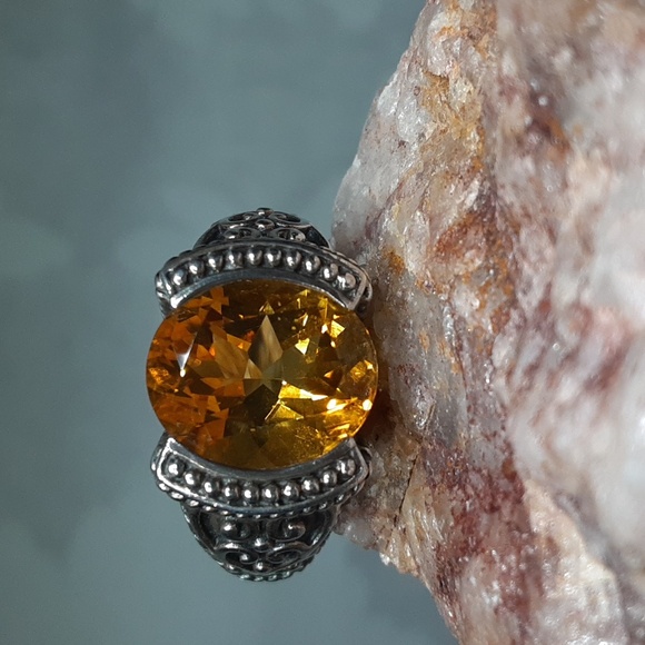925 Artisan Crafted Citrine Ring. PRICE IS FIRM. - Picture 7 of 8